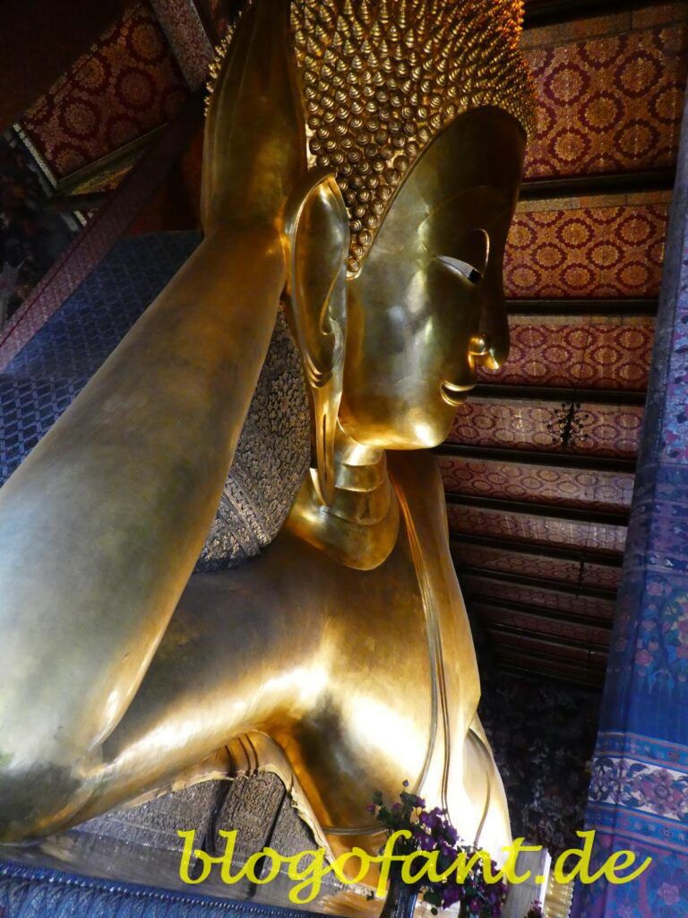 Wat Pho Liegender Buddha Bangkok Thailand