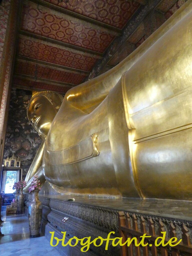 Wat Pho Liegender Buddha Bangkok Thailand