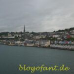 Cobh, Queensland, bunte Häuser, Cobh Kirche, Titanic